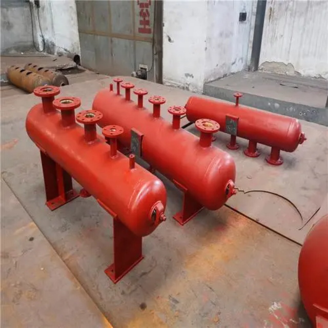 云龙分集水器安装高度